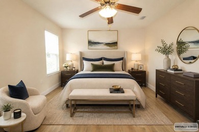 Welcome home to this beautifully refreshed 3-bedroom, 2 - photo 15