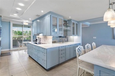 Beautifully renovated 2nd floor condo offers a tranquil - photo 15