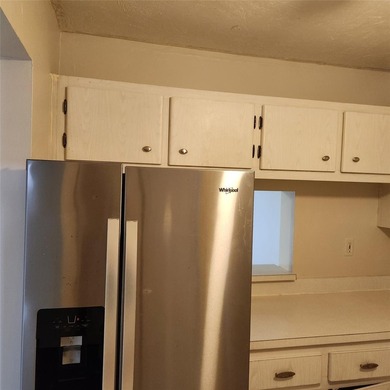 Unit rented until 9/30/2026 for $1700 per - photo 6