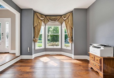 Discover an exquisite blend of luxury and comfort in this - photo 6