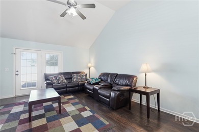 Enjoy maintenance free living in The Highlands conveniently - photo 7