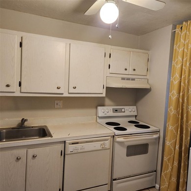 Unit rented until 9/30/2026 for $1700 per - photo 7