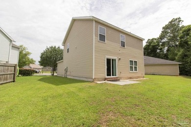 Welcome home to this beautifully refreshed 3-bedroom, 2 - photo 29