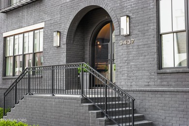 Featured in the Parade of Homes, this extraordinary 4 bed, 6 - photo 2