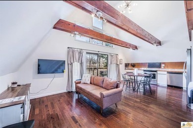 Investors & future lake home owners take notice!!This cozy A - photo 2