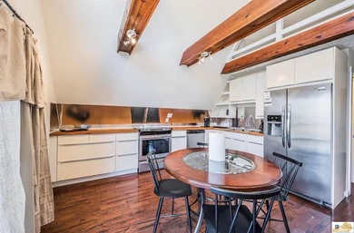 Investors & future lake home owners take notice!!This cozy A - photo 3