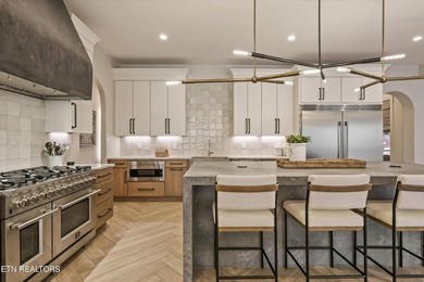 Featured in the Parade of Homes, this extraordinary 4 bed, 6 - photo 5