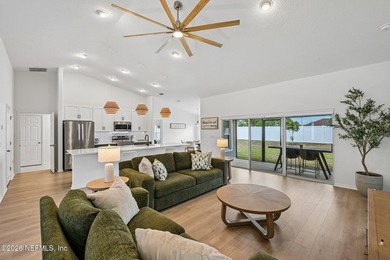 Welcome to this beautifully appointed Seagate custom-built home - photo 6