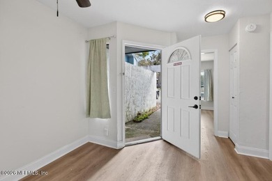 Welcome to this TURNKEY, MOVE-IN READY luxury townhome loaded - photo 49