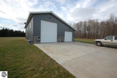 POLE BUILDING W/2 BEAUTIFUL LOTS TO BUILD YOUR FUTURE HOME! - photo 1