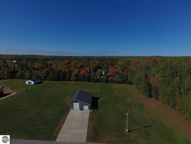 POLE BUILDING W/2 BEAUTIFUL LOTS TO BUILD YOUR FUTURE HOME! - photo 4