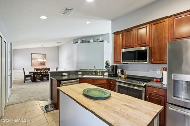 Spacious, private and move-in ready! This 1,857-sq.-ft - photo 10