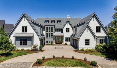 Every detail has been considered in this lakefront estate in - photo 2
