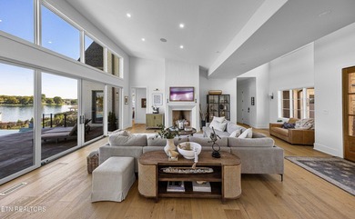 Every detail has been considered in this lakefront estate in - photo 8