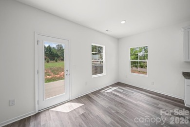 Enjoy the beauty of Lake Norman living in this stunning new - photo 15