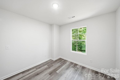 Enjoy the beauty of Lake Norman living in this stunning new - photo 18