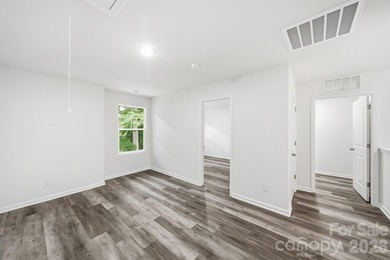 Enjoy the beauty of Lake Norman living in this stunning new - photo 19
