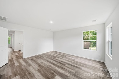 Enjoy the beauty of Lake Norman living in this stunning new - photo 22