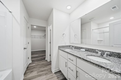 Enjoy the beauty of Lake Norman living in this stunning new - photo 24