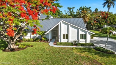 Caloosahatchee River Home For Sale in Fort Myers Florida