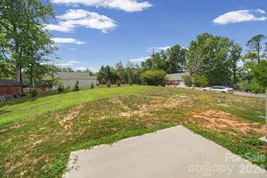 Enjoy the beauty of Lake Norman living in this stunning new - photo 33
