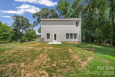 Enjoy the beauty of Lake Norman living in this stunning new - photo 34