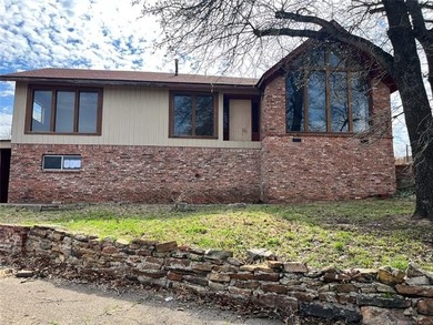 Keystone Lake Home Sale Pending in Cleveland Oklahoma