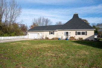 Webster Lake Home For Sale in North Webster Indiana