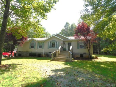 Smith Mountain Lake Home Sale Pending in Glade Hill Virginia