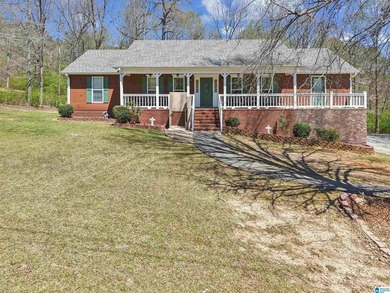 Welcome home to a well maintained 3 bedroom, 2 full bathroom - photo 1
