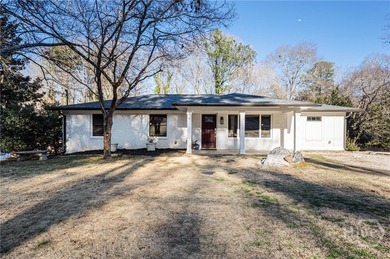 (private lake, pond, coastal) Home For Sale in Athens Georgia