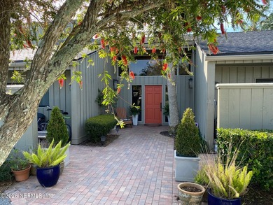 Premier Luxury Custom 3BR/2BA Single-Story condo within Sawgrass - photo 3