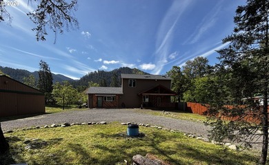Make your dreams come true in this NEW CONSTRUCTION 2,296 SF - photo 1