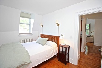 Immaculate Penthouse Condominium in a Desirable Kay/Catherine - photo 27