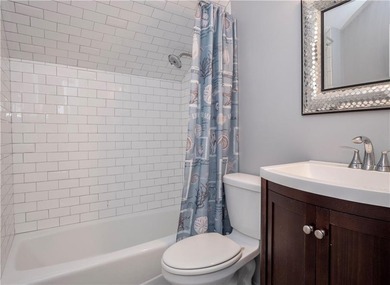 Immaculate Penthouse Condominium in a Desirable Kay/Catherine - photo 35