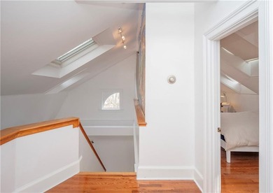 Immaculate Penthouse Condominium in a Desirable Kay/Catherine - photo 37