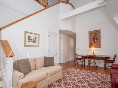 Immaculate Penthouse Condominium in a Desirable Kay/Catherine - photo 39