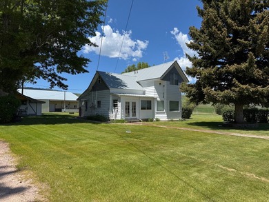 12.4 ACRES Bear LAKE & MOUNTAIN VIEWS. Remodeled Country Home - photo 1