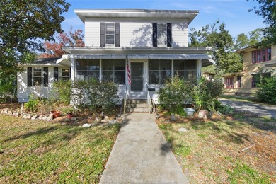 Manatee River Home Sale Pending in Palmetto Florida