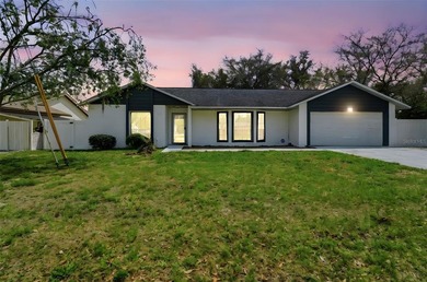 Under contract-accepting backup offers. Spacious and - photo 2