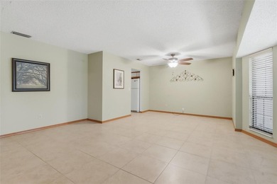 Under contract-accepting backup offers. Spacious and - photo 8