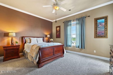 3 bedroom, 2 bath top-floor condo unit with spectacular views - photo 18