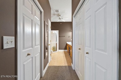 3 bedroom, 2 bath top-floor condo unit with spectacular views - photo 19
