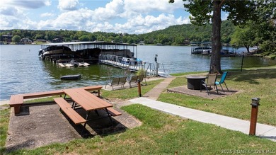 Lake views and easy lake living await! This 2-bedroom, 1-bath - photo 20