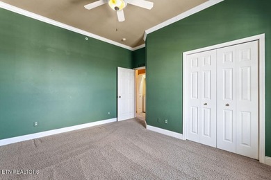 3 bedroom, 2 bath top-floor condo unit with spectacular views - photo 24