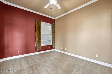 3 bedroom, 2 bath top-floor condo unit with spectacular views - photo 26