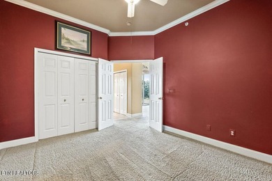 3 bedroom, 2 bath top-floor condo unit with spectacular views - photo 27