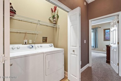 3 bedroom, 2 bath top-floor condo unit with spectacular views - photo 28