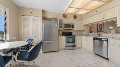 Lake Condo For Sale in Delray Beach, Florida