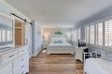 Enjoy ocean views from this beautifully updated 1BR/1BA condo in - photo 8